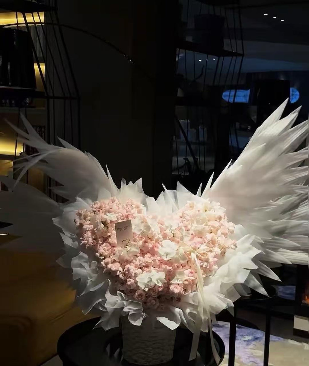 Six wingsAngel Wings Preserved Flower Basket