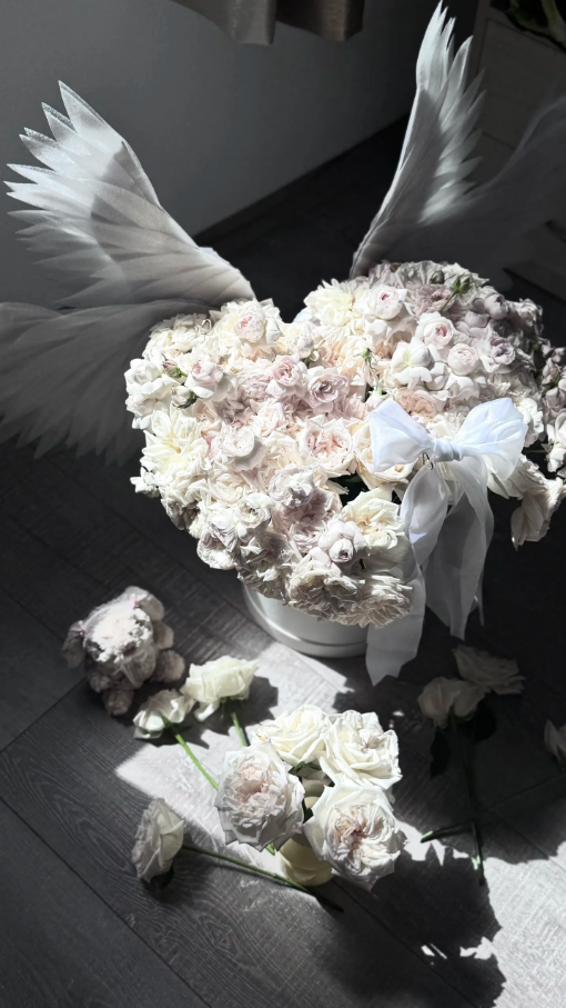 Two Wings Angel's Kiss  52 eternal rosesFlower
